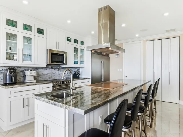 $5,295,000 | 112 North Bounty Lane, Key Largo, FL 33037