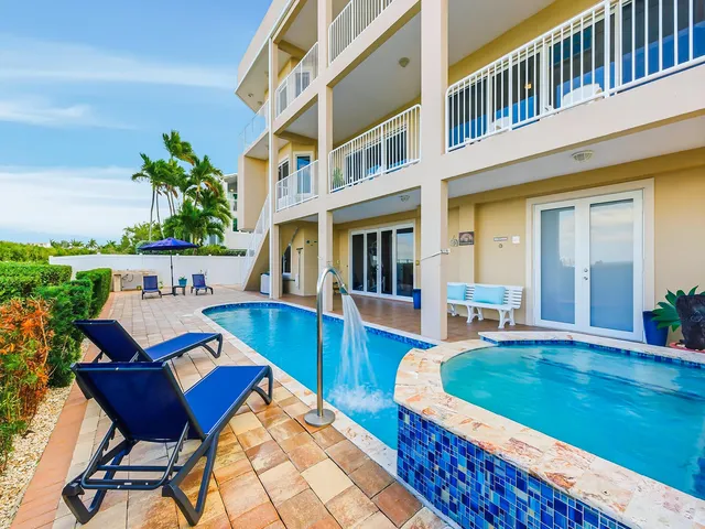 $5,295,000 | 112 North Bounty Lane, Key Largo, FL 33037