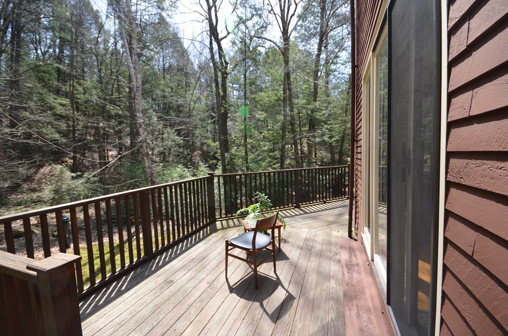 260 Gulf Road Belchertown, MA 01007 - Photo 22 of 26 Gallery Image 22