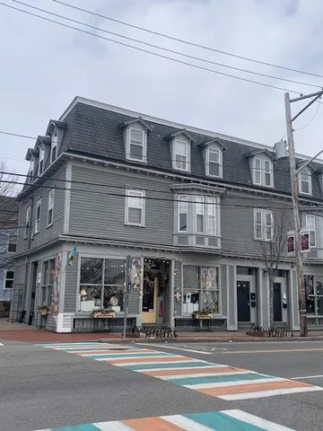 $2,425 | 438 Wickenden Street, Unit 3, Providence, RI 02903