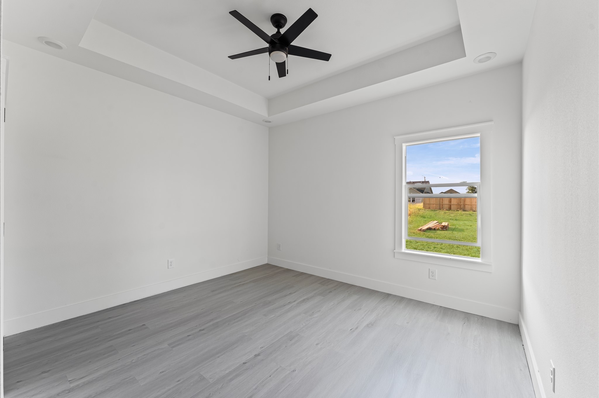 1110 Longleaf Pne Street Huffman, TX 77336 - Photo 14 of 15 12 / 17Spacious secondary bedrooms. Photos are representative of the same floor plan built by this builder. Finishes will be the same or similar.