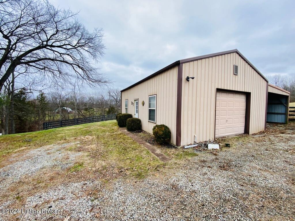 7020 Bardstown Road Springfield, KY 40069 - Photo 29 of 32 029_Outbuilding