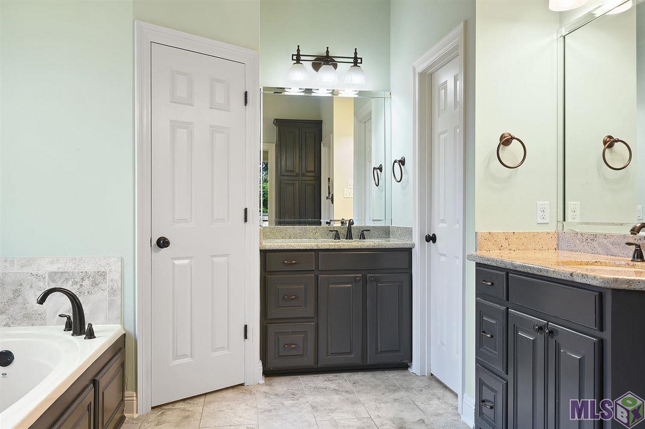 16035 Parkside Court Baton Rouge, LA 70817 - Photo 6 of 10 Gallery Image 6