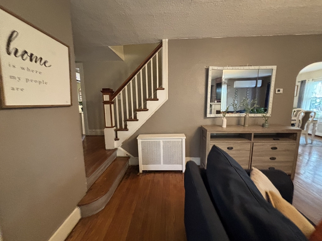 127 Melha Avenue Springfield, MA 01104 - Photo 22 of 41