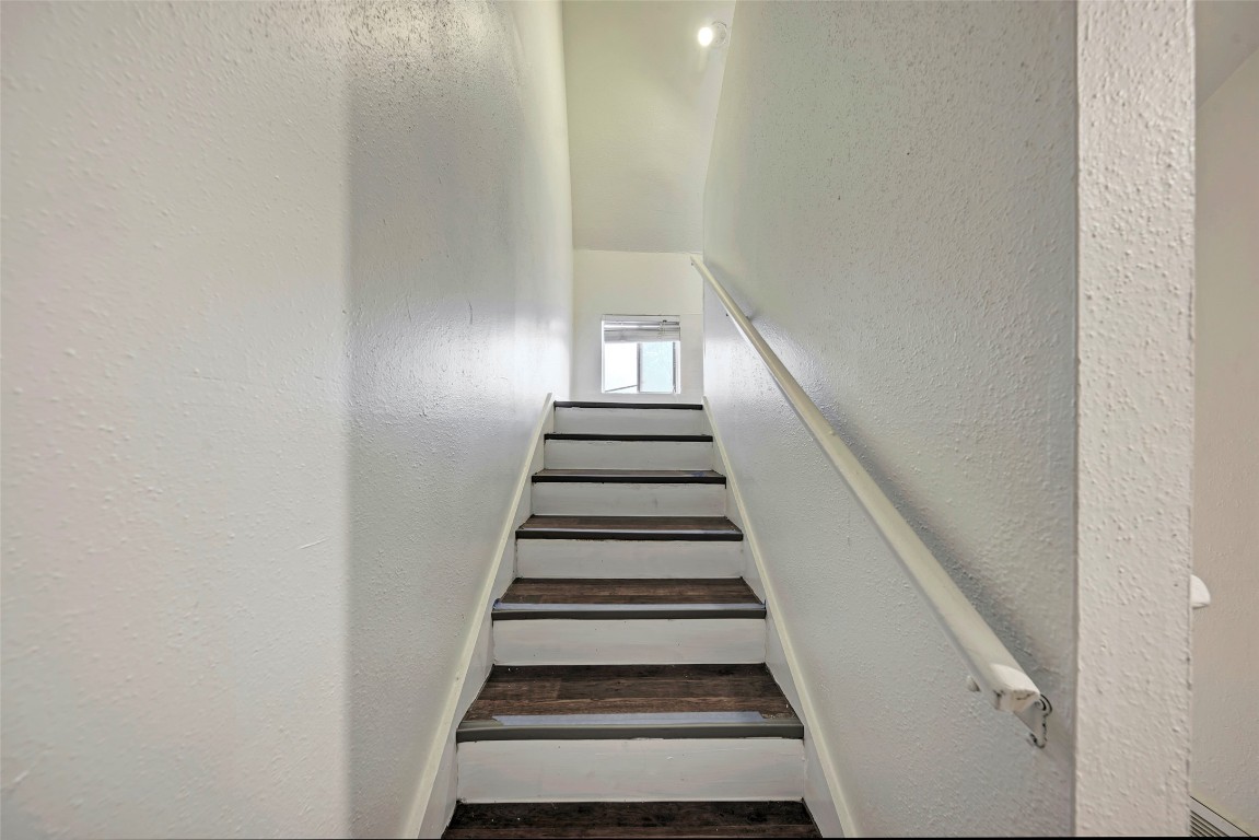 3102 Cedar Street, Unit A Austin, TX 78705 - Photo 16 of 23 a view of entryway