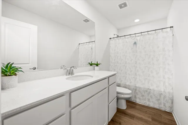 $449,995 | 665 Braemore Lane, Yorkville, IL 60560