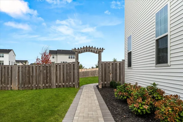 $449,995 | 665 Braemore Lane, Yorkville, IL 60560