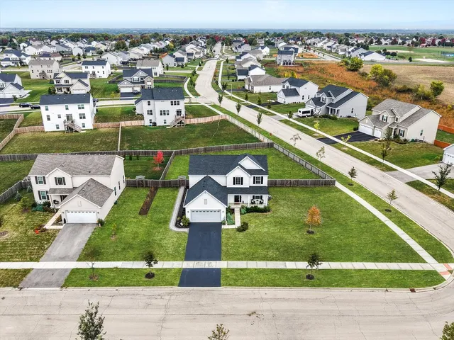 $449,995 | 665 Braemore Lane, Yorkville, IL 60560