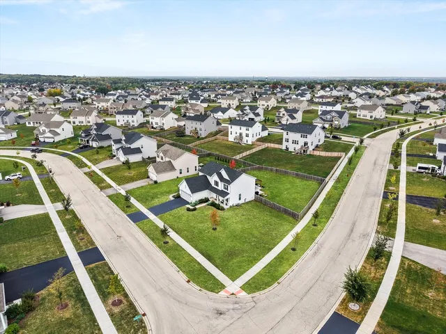 $449,995 | 665 Braemore Lane, Yorkville, IL 60560