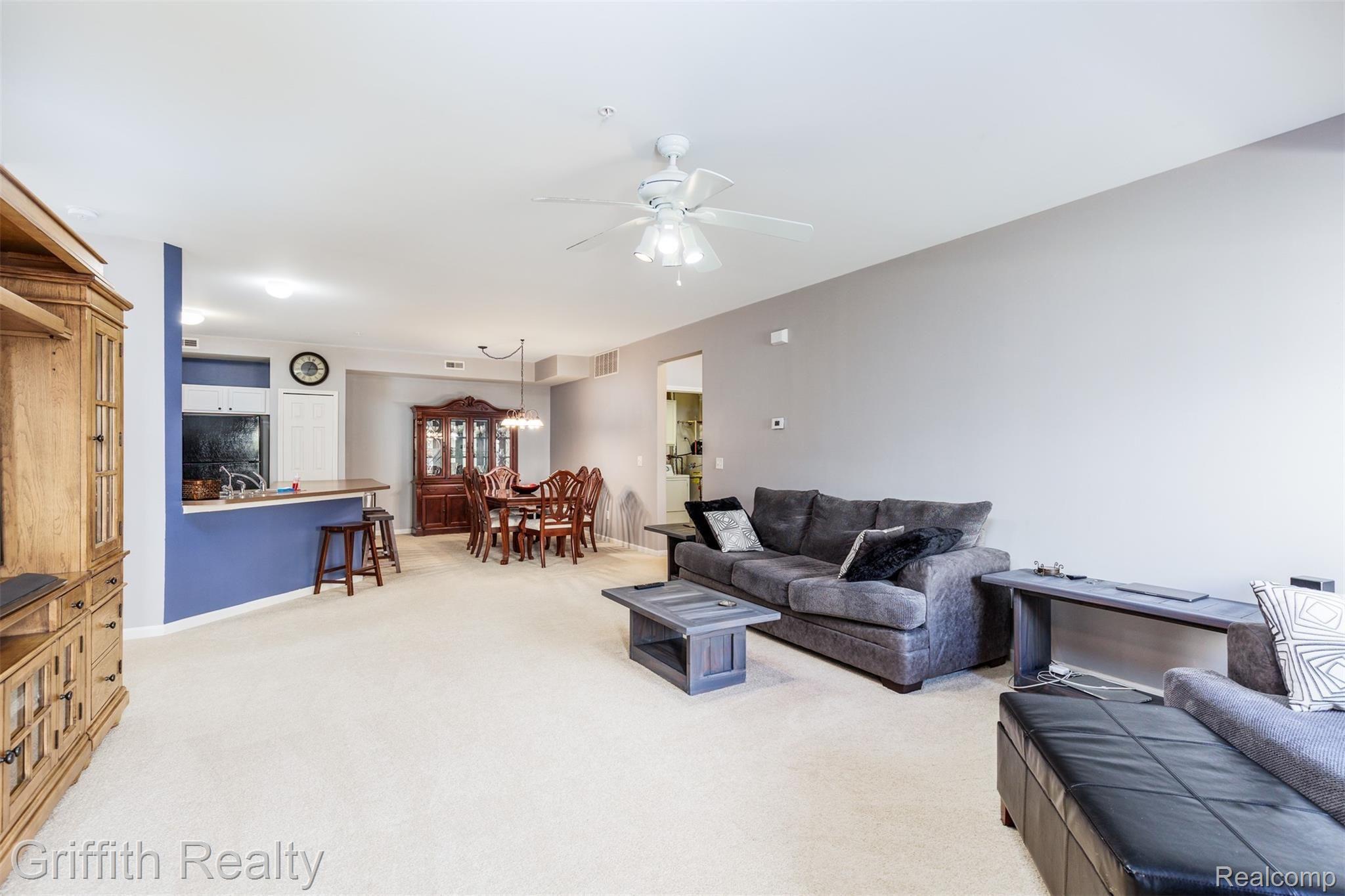 10282 Crossview Trail Howell, MI 48855 - Photo 4 of 25 10282 Crossview Trail-3.jpg