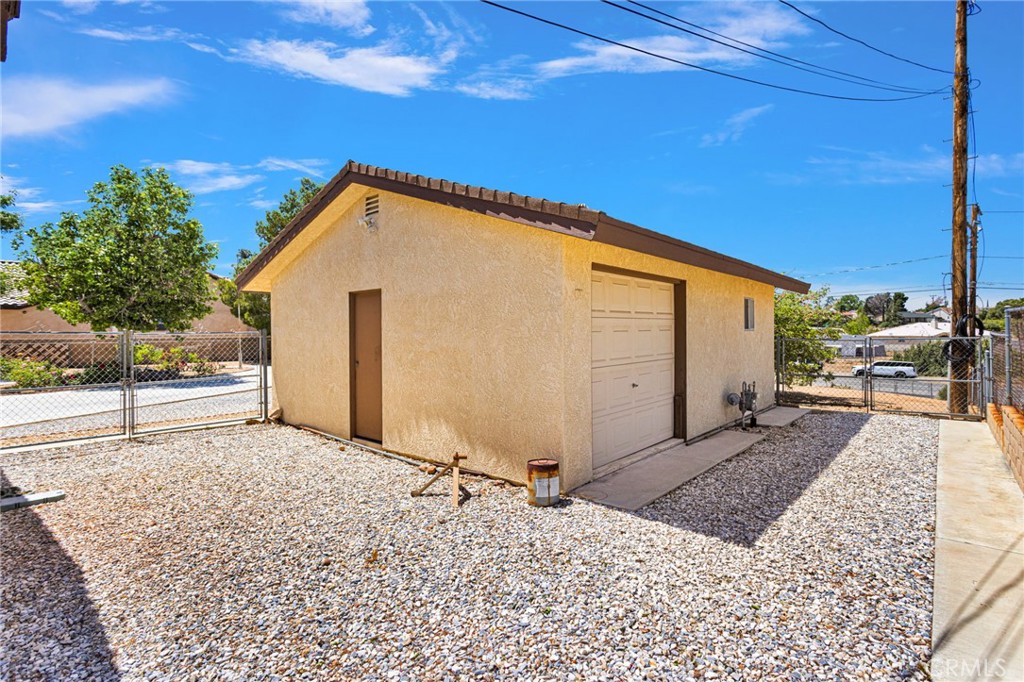 18669 Ranchero Road Hesperia, CA 92345 - Photo 45 of 54