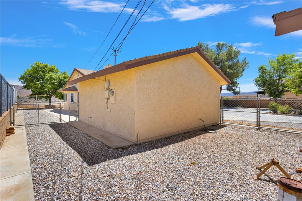 18669 Ranchero Road Hesperia, CA 92345 - Photo 46 of 54