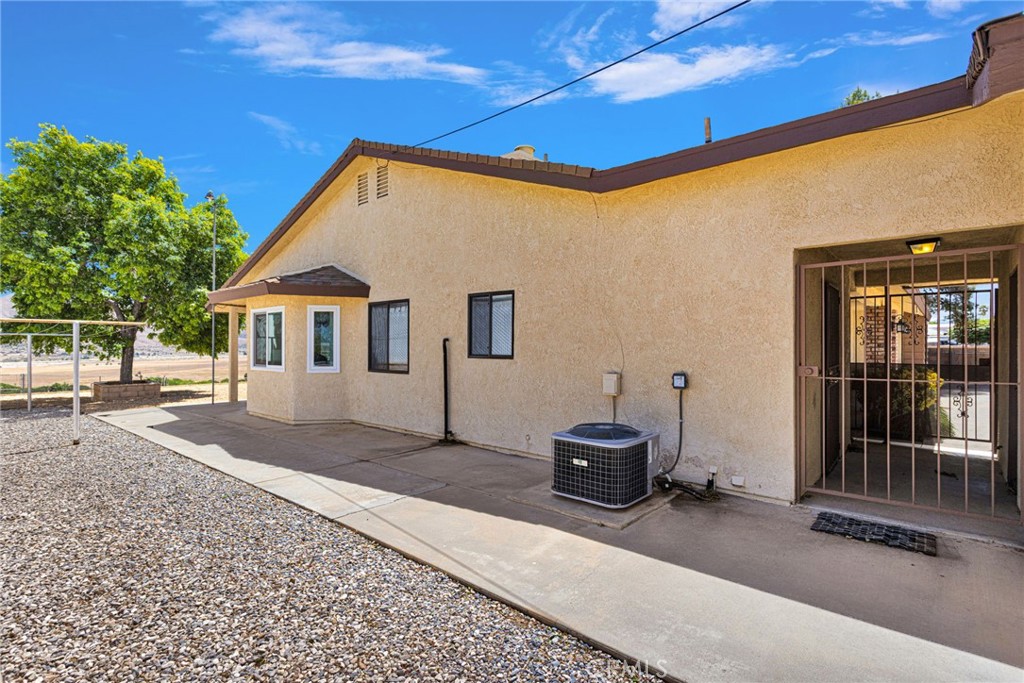 18669 Ranchero Road Hesperia, CA 92345 - Photo 48 of 54