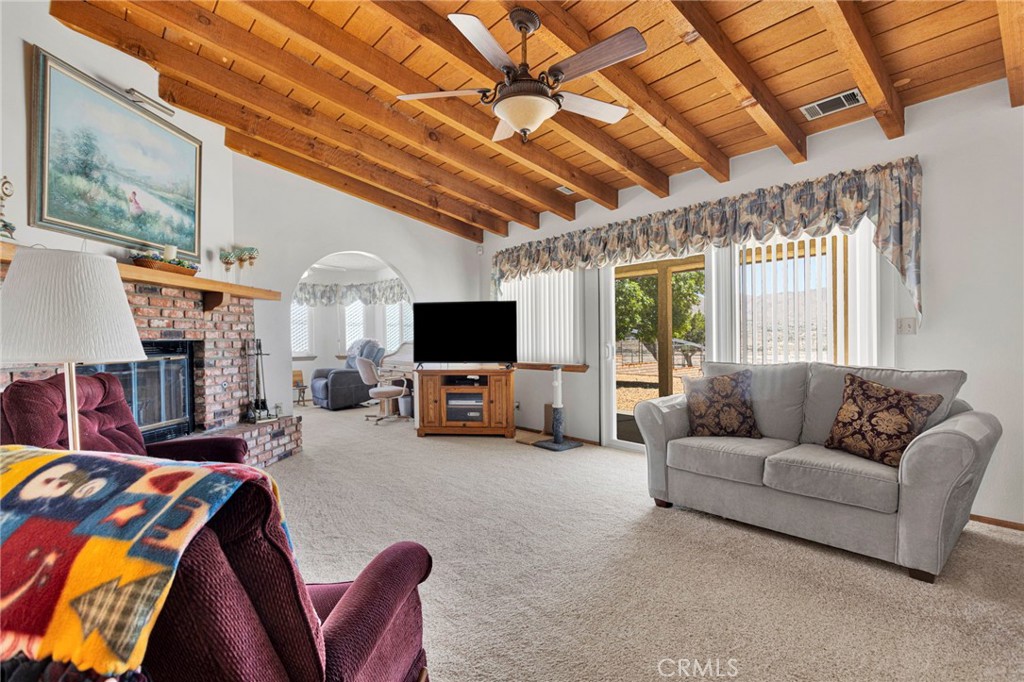 18669 Ranchero Road Hesperia, CA 92345 - Photo 7 of 54
