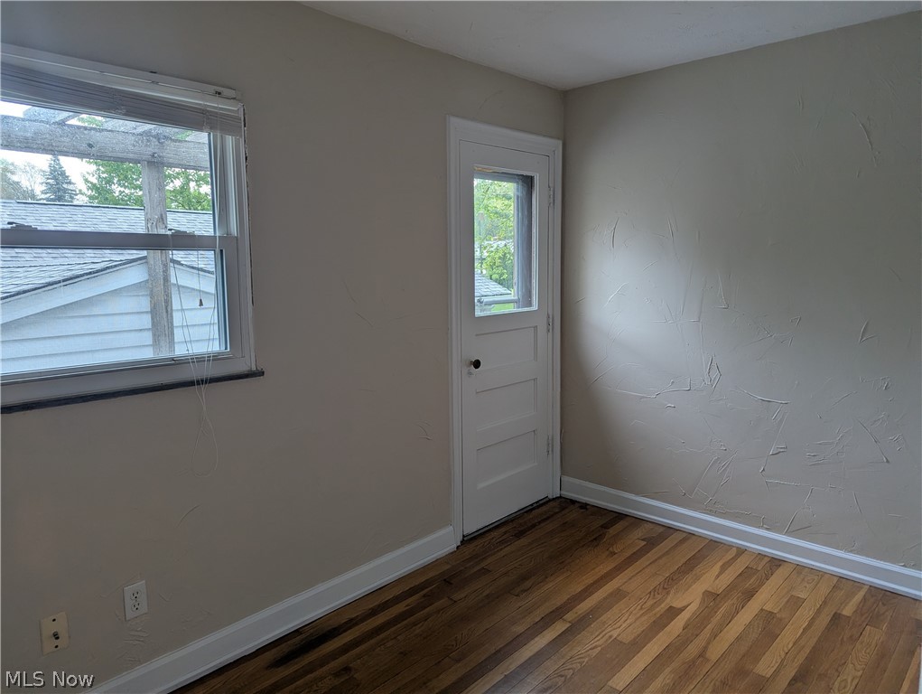 707 Bell Road Chagrin Falls, OH 44022 - Photo 18 of 26