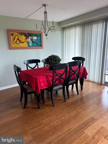 $179,900 | 1001 City, Unit E914, Wynnewood, PA 19096