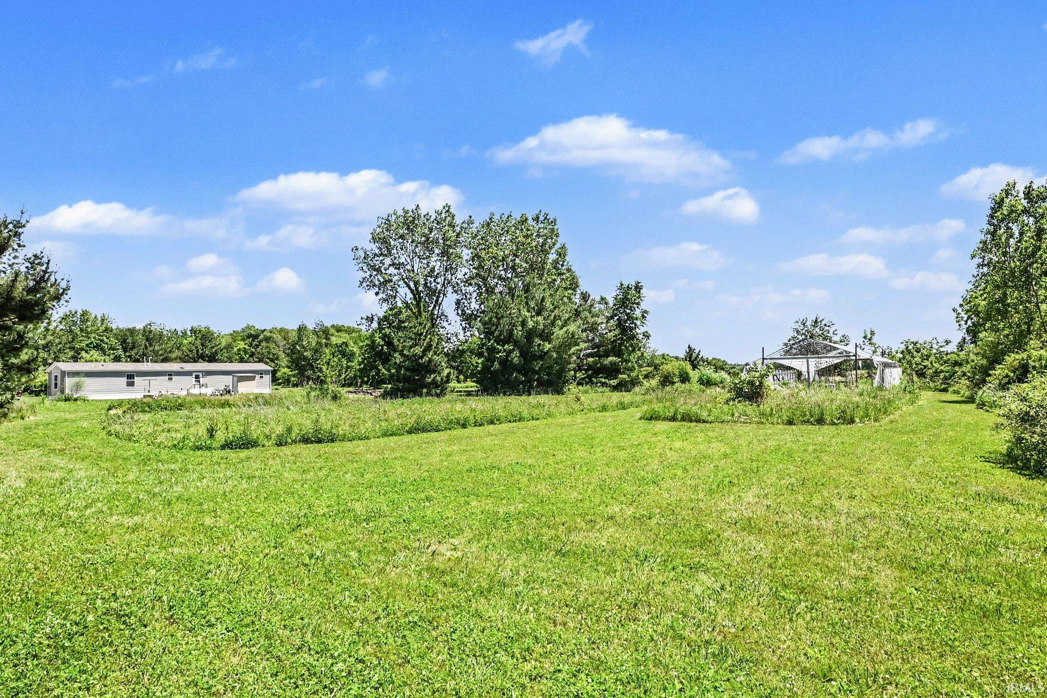 323 North 850 W - 92 Road Pierceton, IN 46562 - Photo 16 of 17