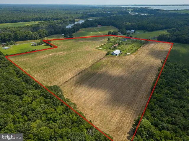 a view of a lake with houses