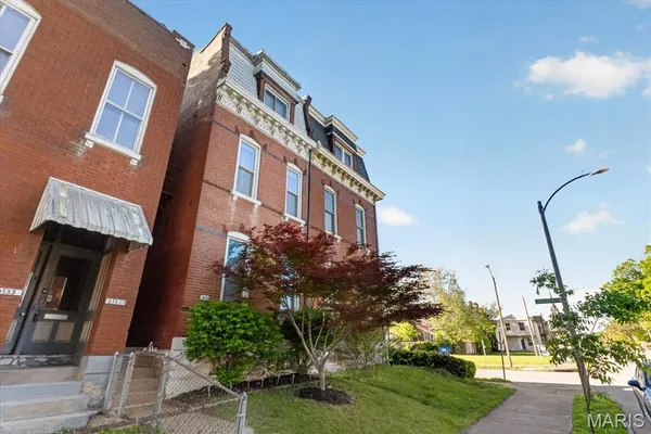$299,900 | 3131 Ohio Avenue, St. Louis, MO 63118