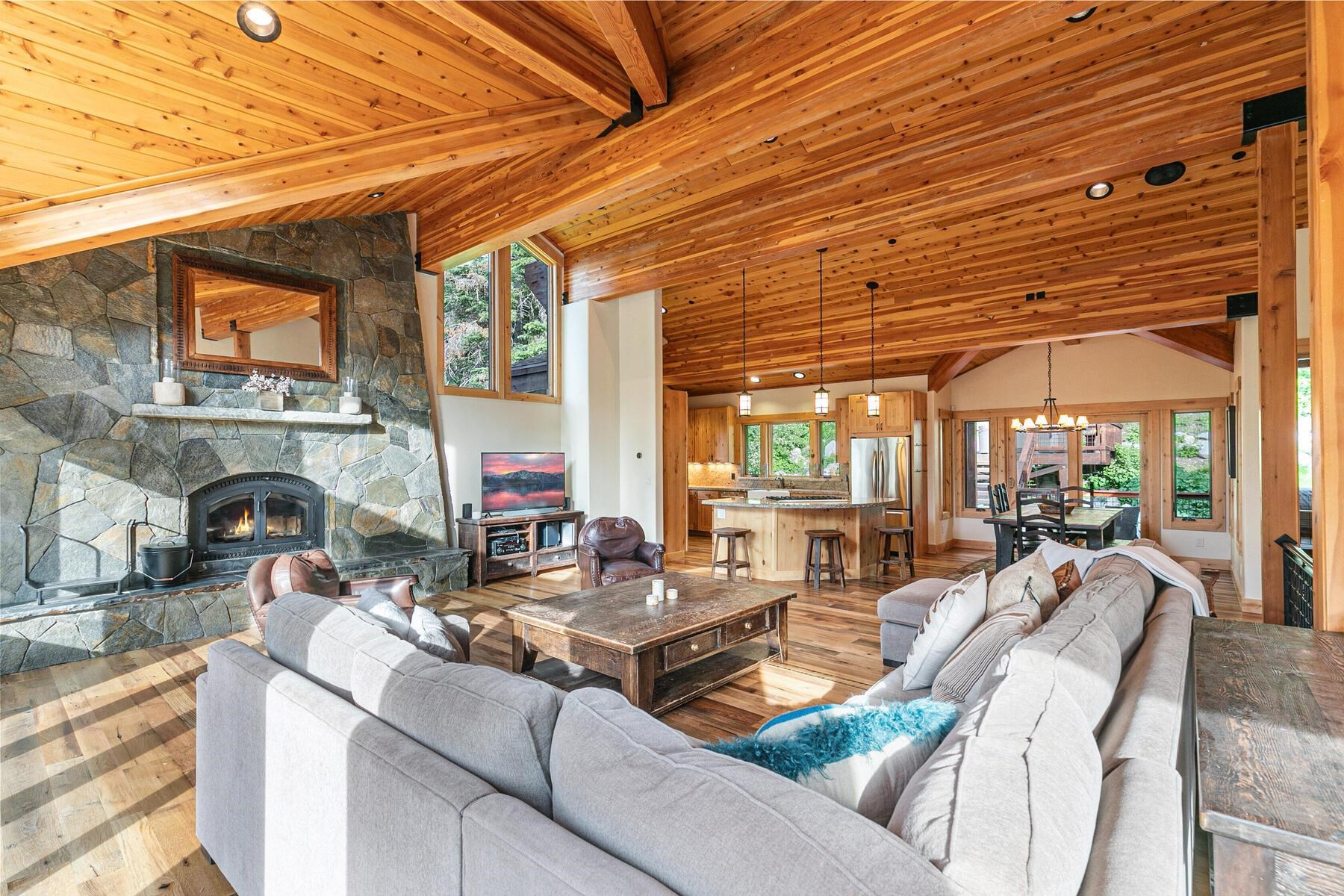 1019 Snow Crest Road Alpine Meadows, CA 96146 - Photo 5 of 23