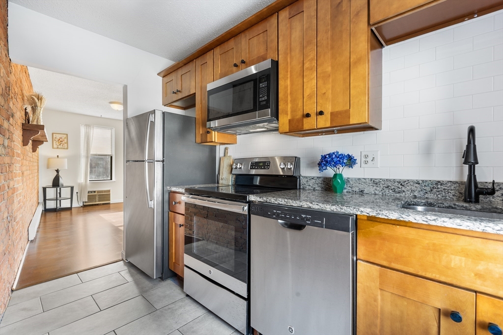 6 Cypress Road, Unit 606 Boston, MA 02135 - Photo 3 of 23