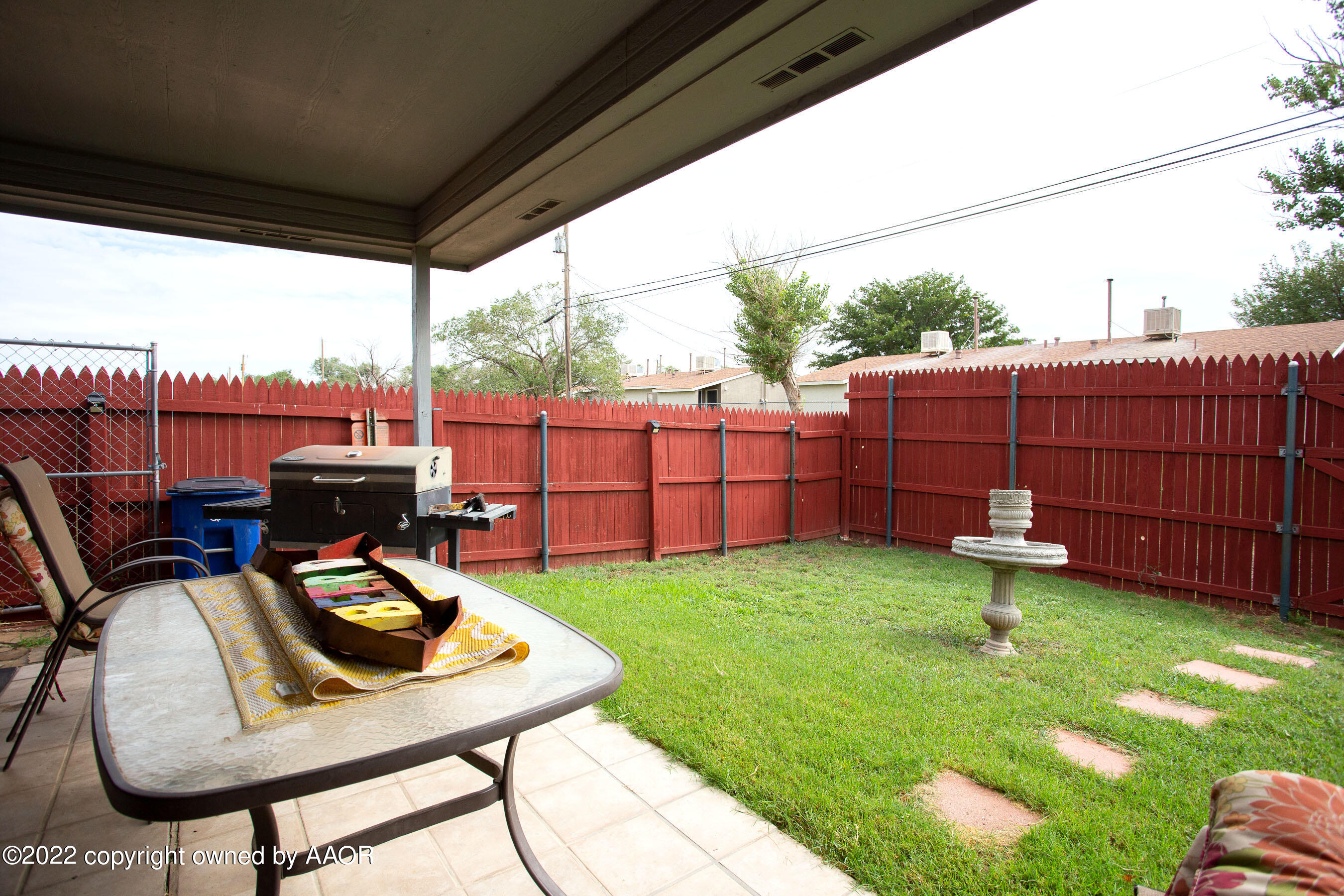 2601 Eagle Point Drive Amarillo, TX 79103 - Photo 22 of 23 a view of a backyard with furniture