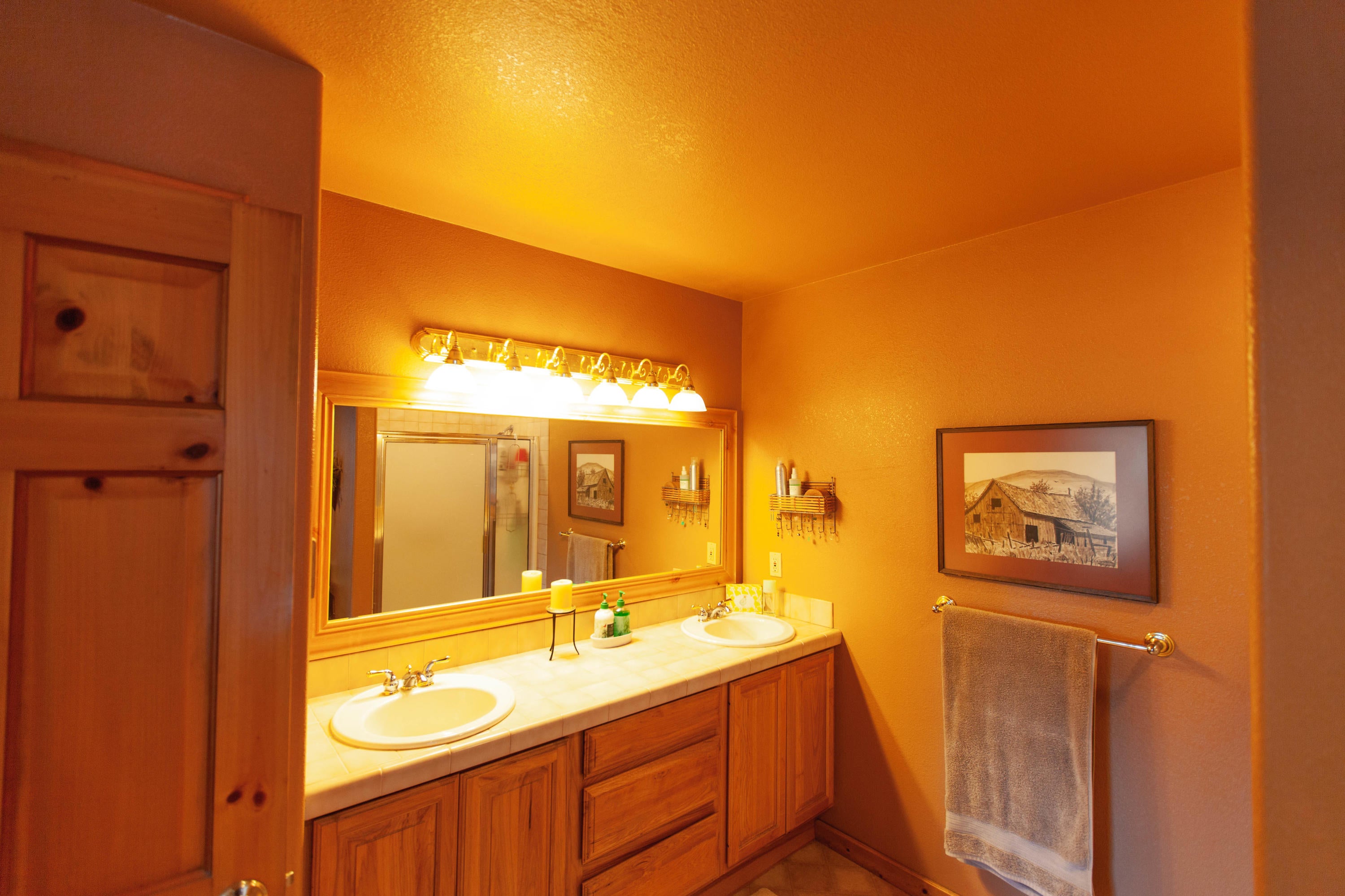 60436 Rimfire Road Bend, OR 97702 - Photo 11 of 27 12