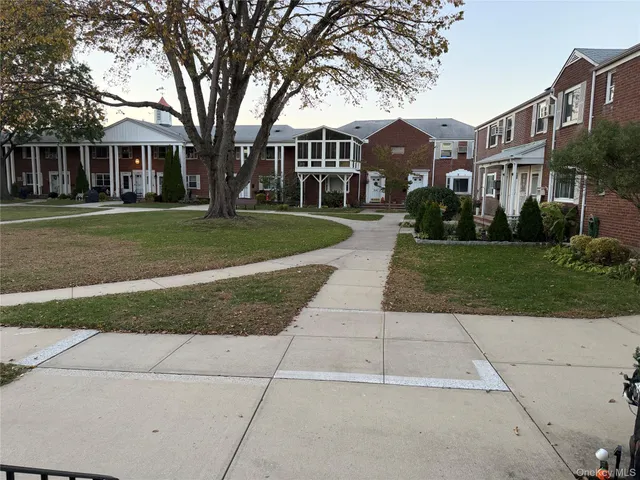 $279,000 | 247-41 77th Crescent, Unit B | Glen Oaks