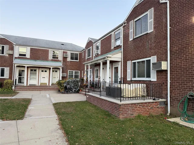 $279,000 | 247-41 77th Crescent, Unit B | Glen Oaks