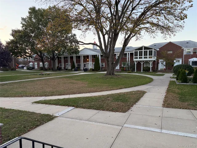 $279,000 | 247-41 77th Crescent, Unit B | Glen Oaks