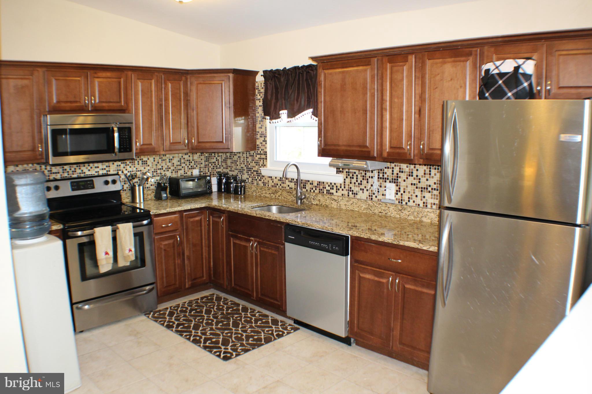 1929 Grant Road Baltimore, MD 21227 - Photo 2 of 22 Kitchen