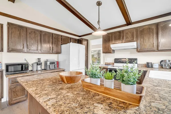 $525,000 | 306 Antoinette Drive, Rochester Hills, MI 48309