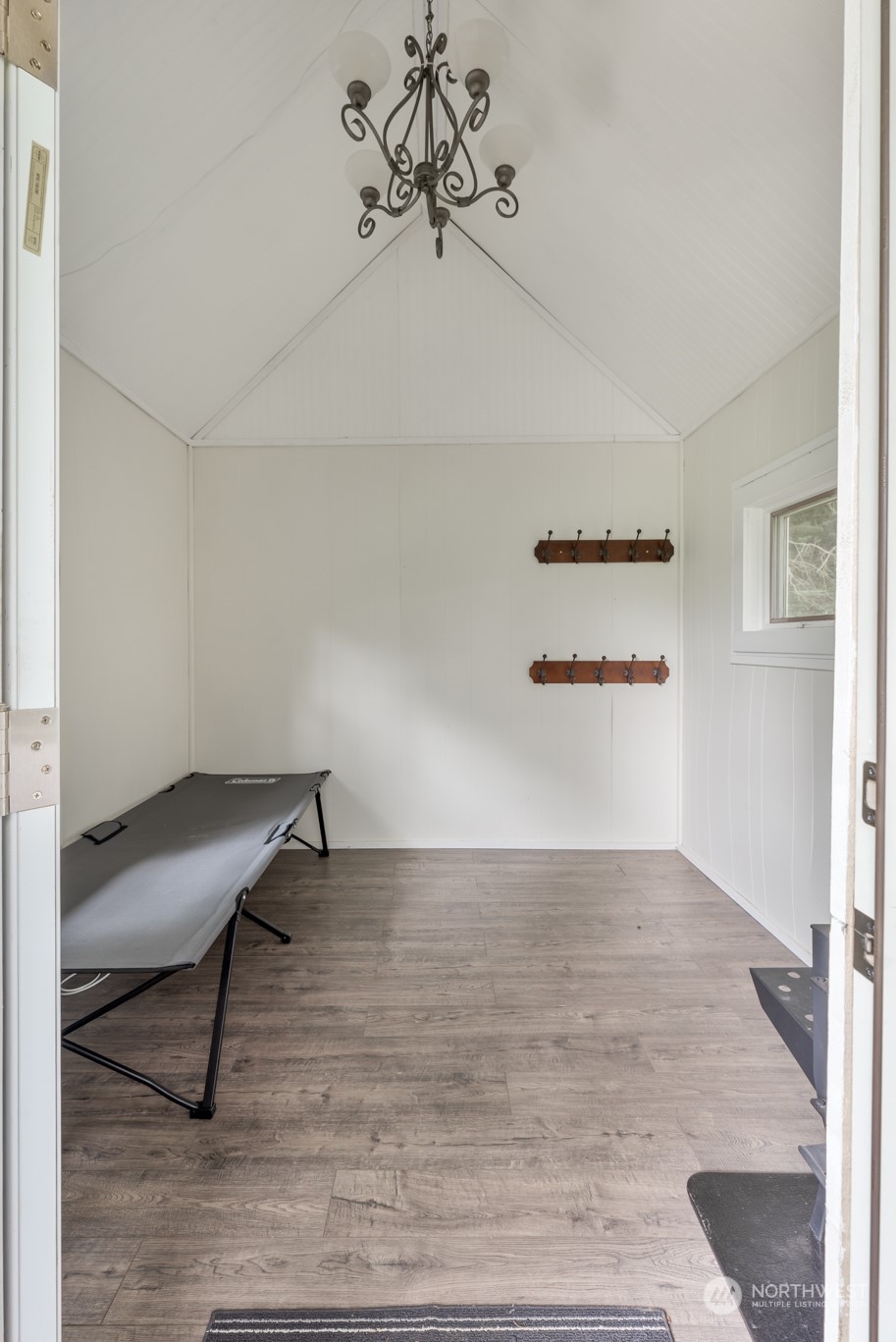 192 Bunker Road Chehalis, WA 98532 - Photo 11 of 24 a view of a workspace