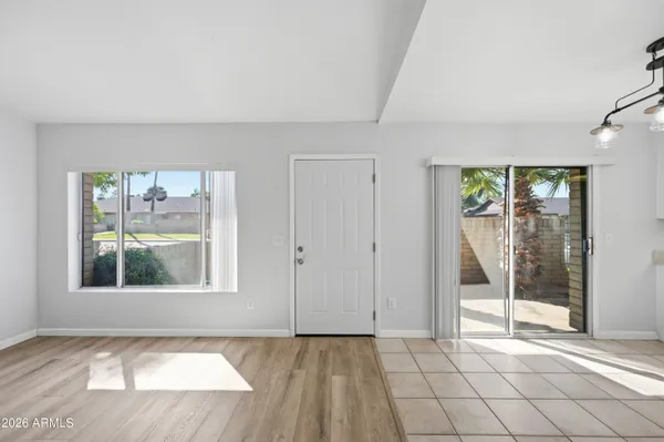 $325,000 | 26 West Concorda Drive, Unit 104, Tempe, AZ 85282