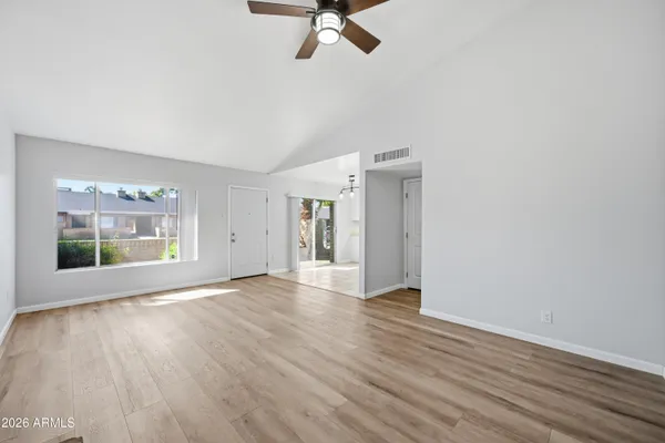 $325,000 | 26 West Concorda Drive, Unit 104, Tempe, AZ 85282