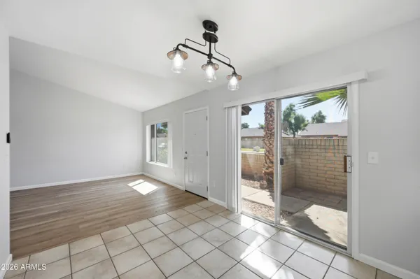 $325,000 | 26 West Concorda Drive, Unit 104, Tempe, AZ 85282