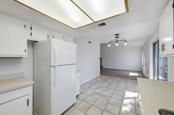 $325,000 | 26 West Concorda Drive, Unit 104, Tempe, AZ 85282