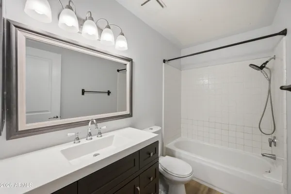 $325,000 | 26 West Concorda Drive, Unit 104, Tempe, AZ 85282