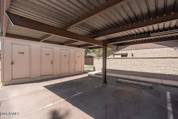 $325,000 | 26 West Concorda Drive, Unit 104, Tempe, AZ 85282