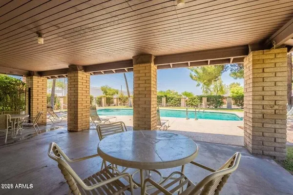 $325,000 | 26 West Concorda Drive, Unit 104, Tempe, AZ 85282