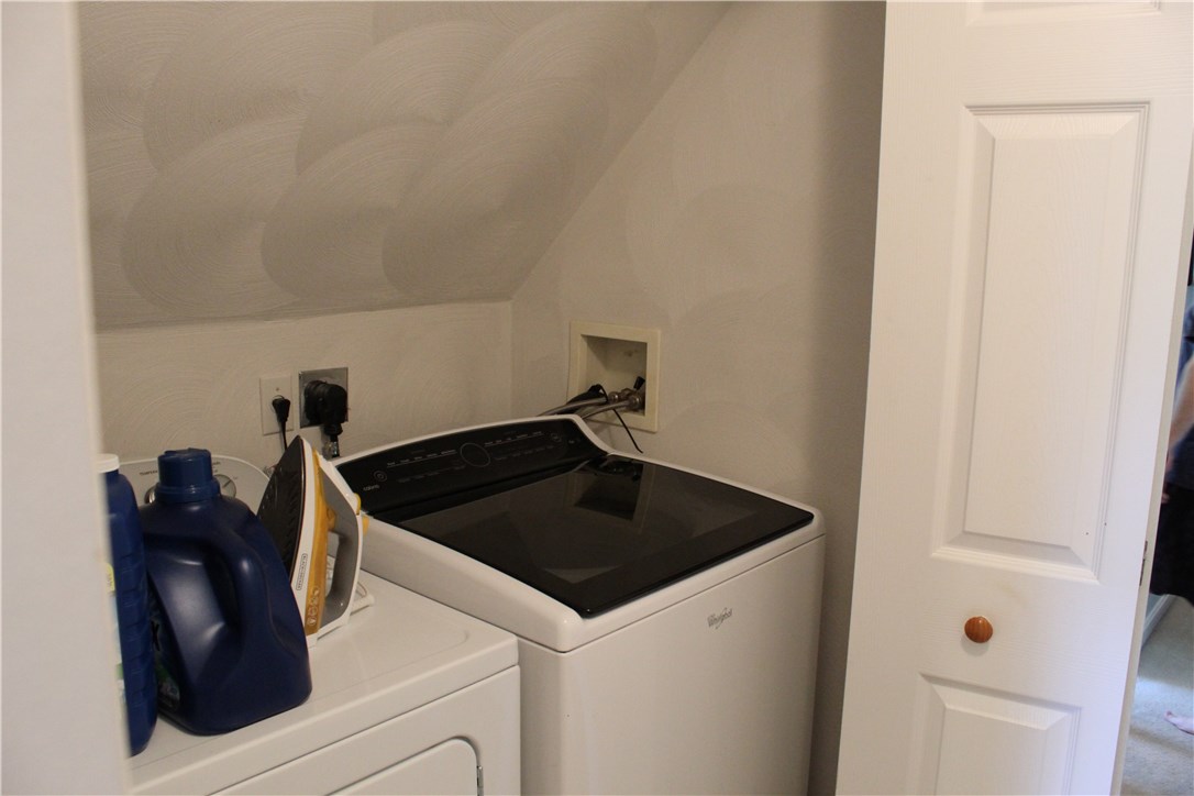 44 Parkhurst Road Warwick, RI 02889 - Photo 14 of 28
