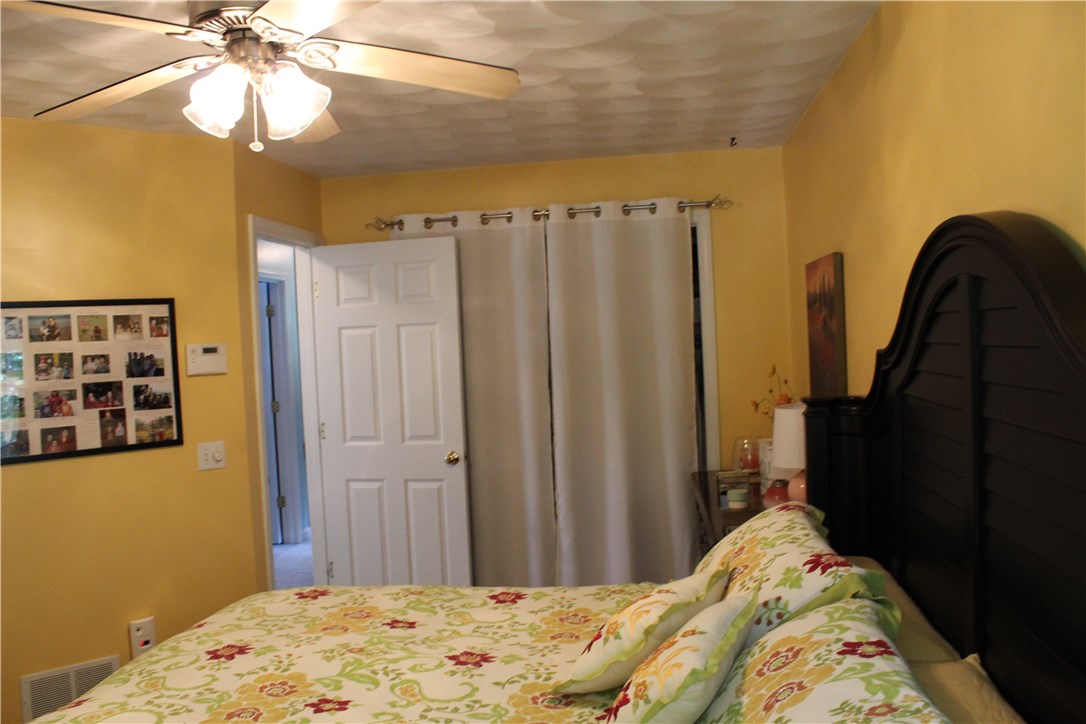 44 Parkhurst Road Warwick, RI 02889 - Photo 22 of 28