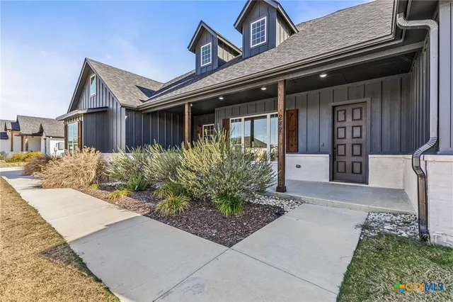 $549,999 | 242 Sand Flat Lane, Temple, TX 76502