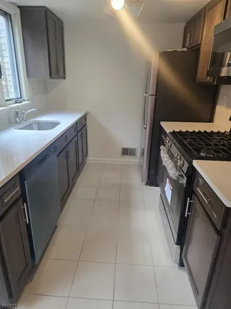 $2,395 | 361 Franklin Street, Unit 1, Bloomfield, NJ 07003