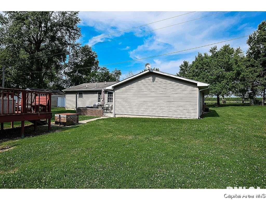 32530 State Rte 4 Girard, IL 62640 - Photo 23 of 29