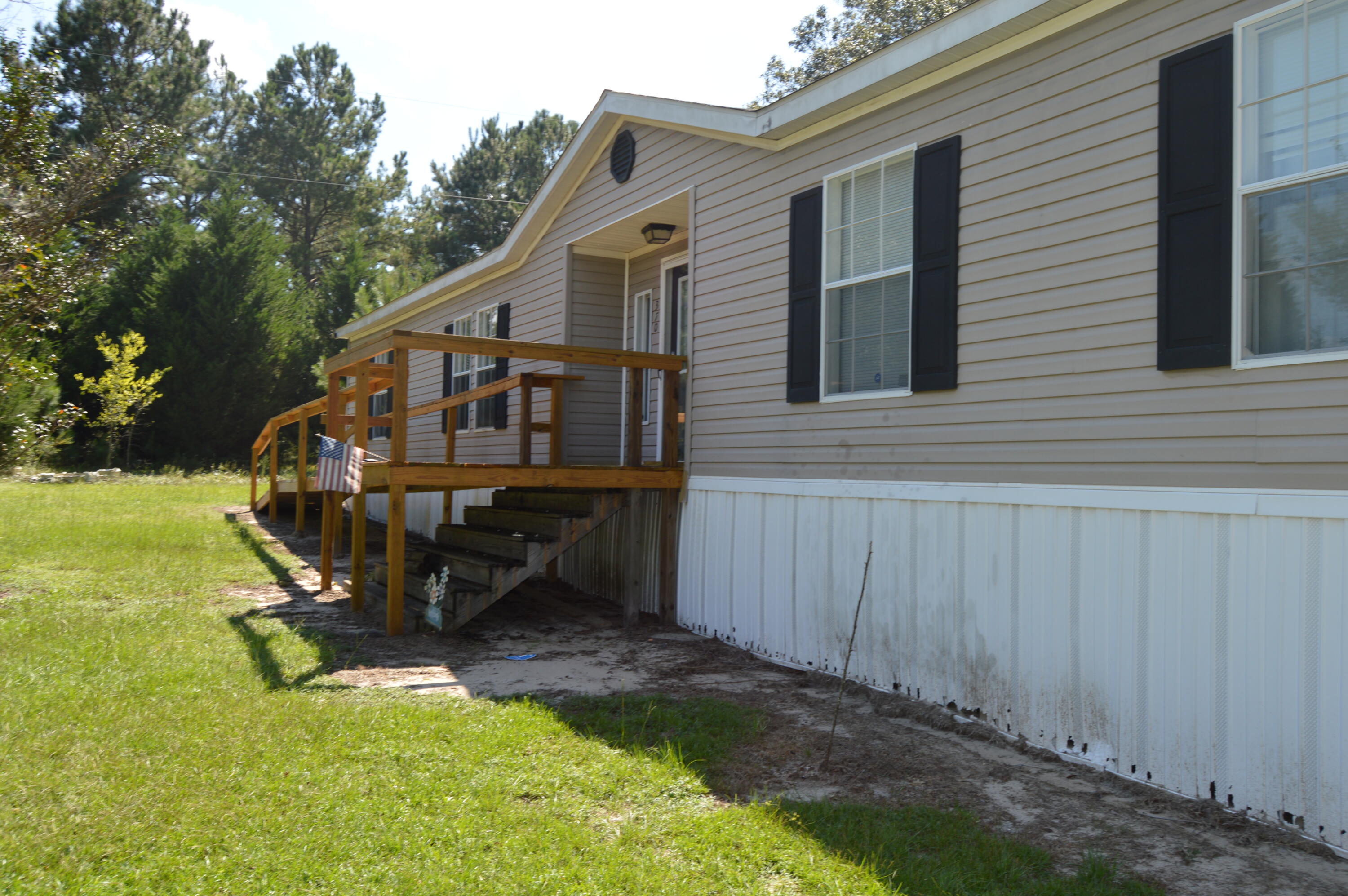370 Rodeo Drive Eutawville, SC 29048 - Photo 2 of 28 DSC_0862