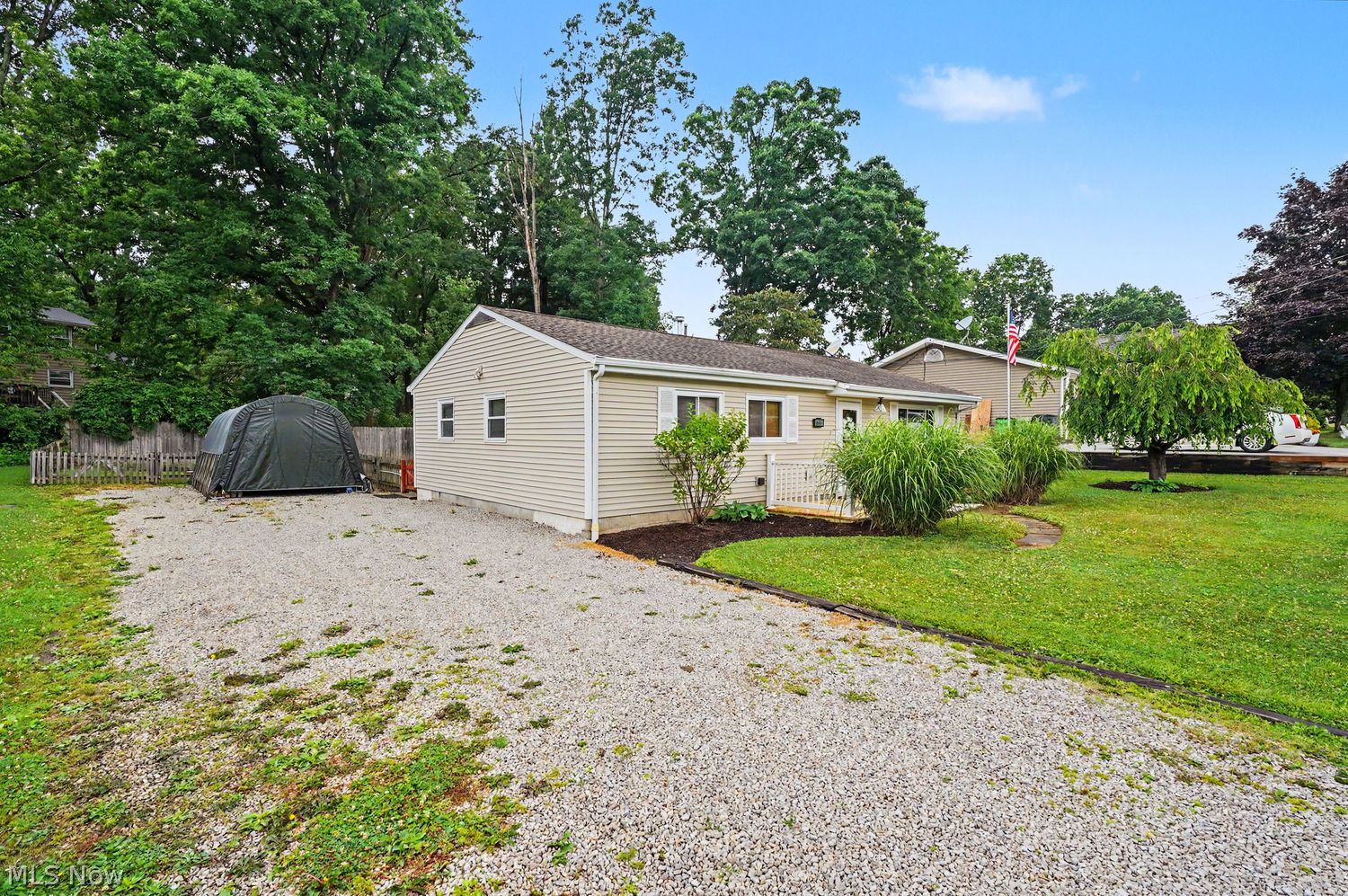 3848 Hile Road Stow, OH 44224 - Photo 5 of 32