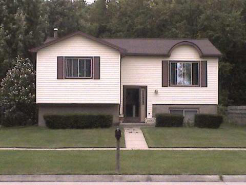 16062 Culpepper Road Rockwood, MI 48173 - Photo 1 of 9 628462.JPG