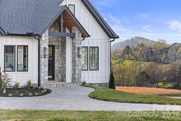 $1,575,000 | 133 Golden Pasture Drive, Fletcher, NC 28732