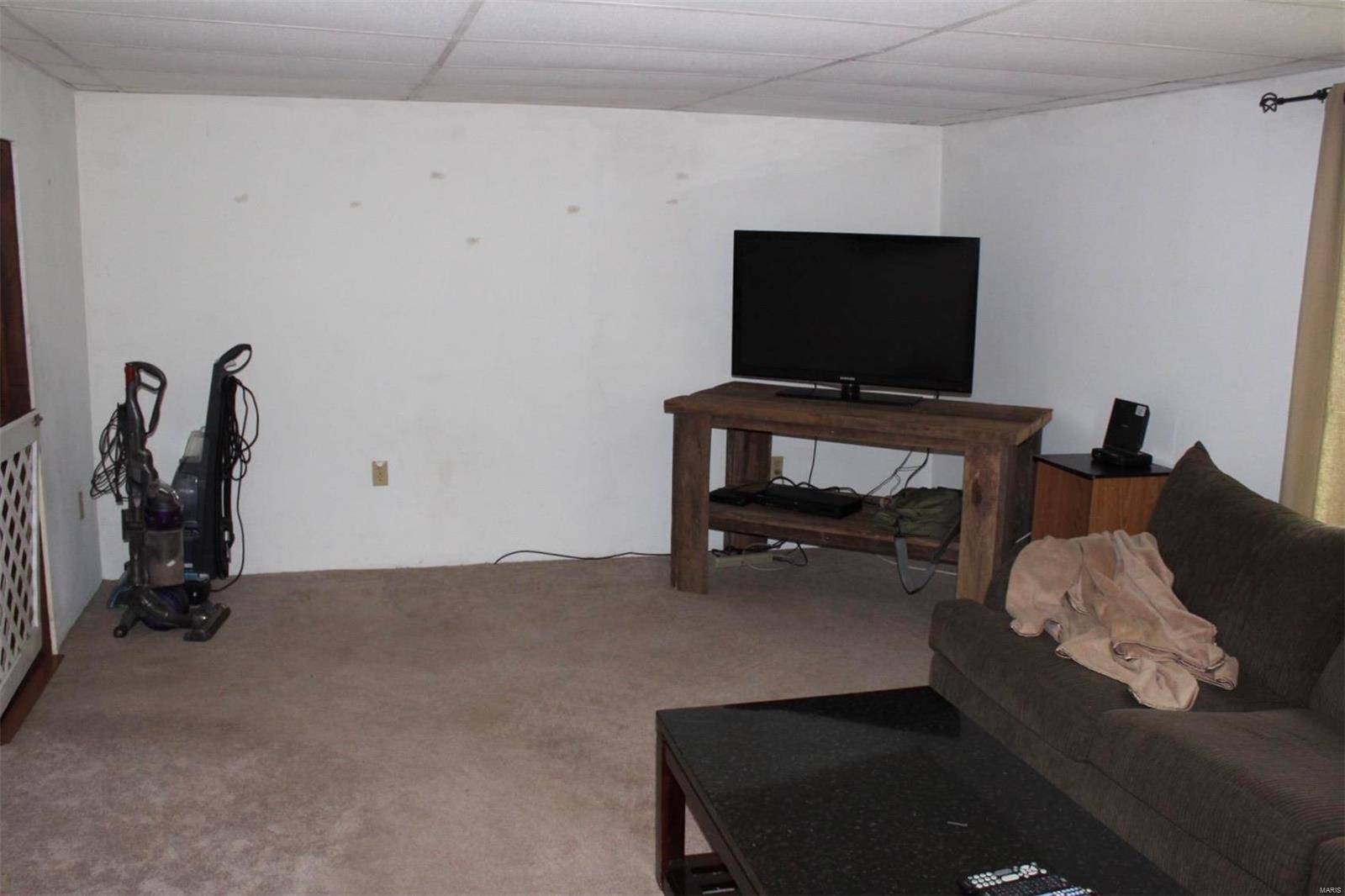 2935 Rentchler Road Belleville, IL 62221 - Photo 15 of 26